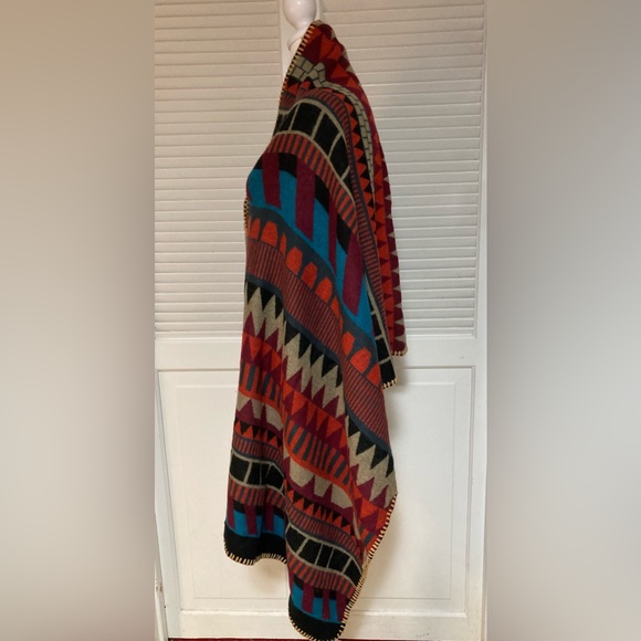 EUC Southwestern Geometric Multicolor Button Down Wrap Around - Picture 4 of 8